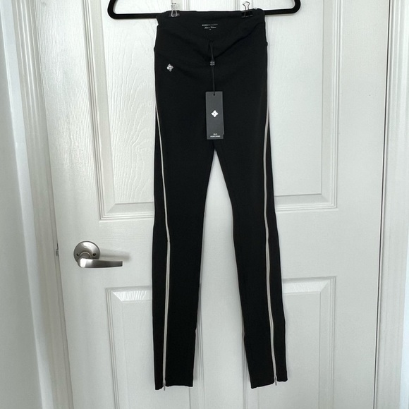 BCBG MAXAZRIA Leggings - Picture 1 of 6